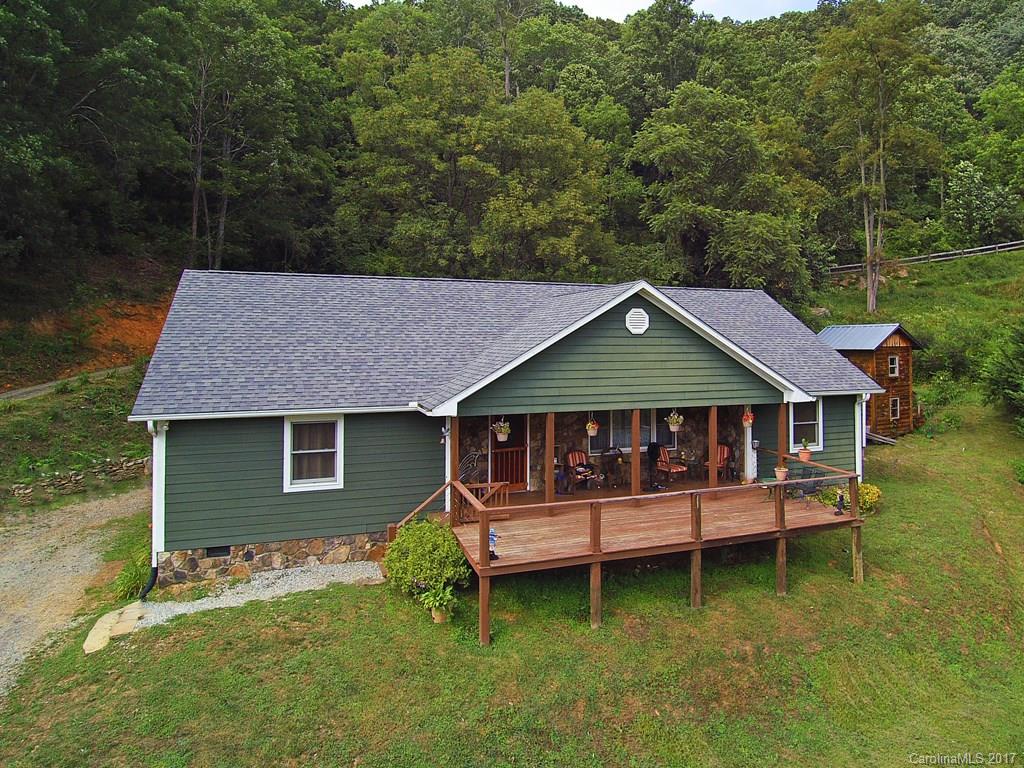 208 Little Horse Road Waynesville NC 28786