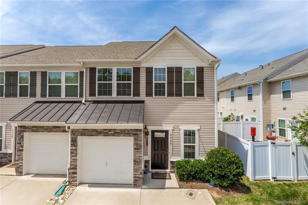 2524 Silverthorn Drive Charlotte NC 28273