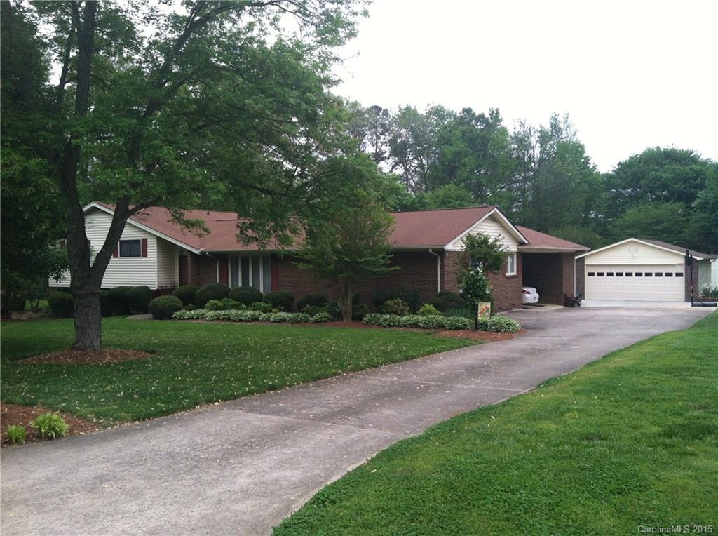 8338 Fallsdale Drive Charlotte NC 28214