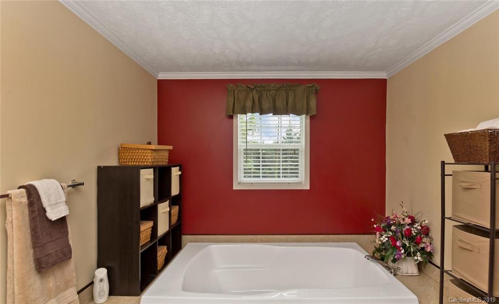 3 Rector Road Weaverville NC 28787