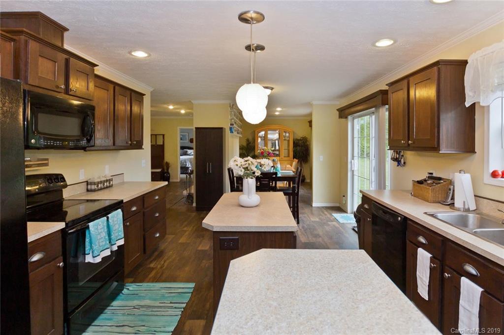 3 Rector Road Weaverville NC 28787