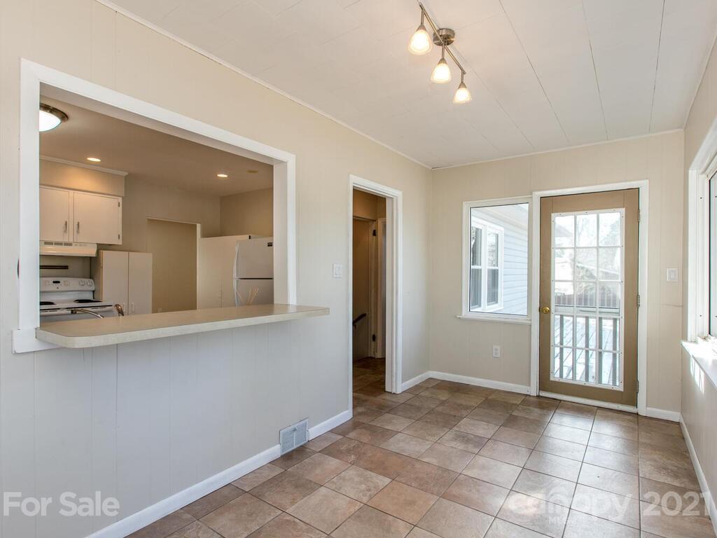 137 Arthur Road Asheville NC 28806