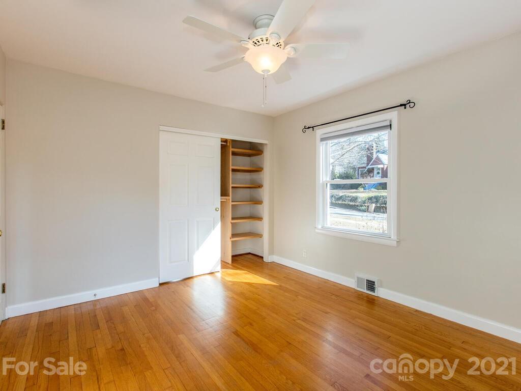 137 Arthur Road Asheville NC 28806