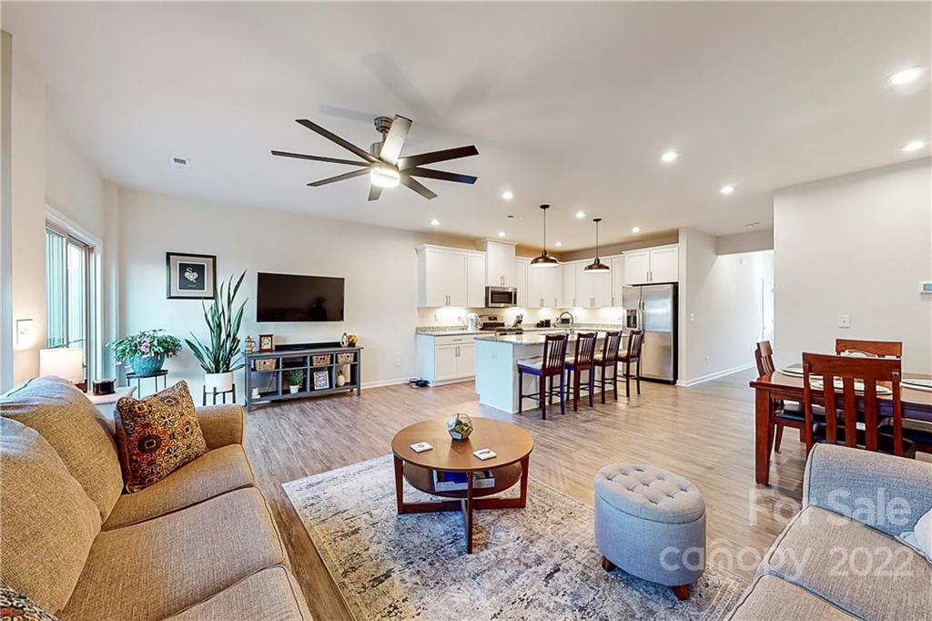 306 Pond Place Lane Matthews NC 28104