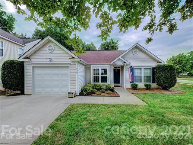 8902 Trentsby Place Charlotte NC 28216