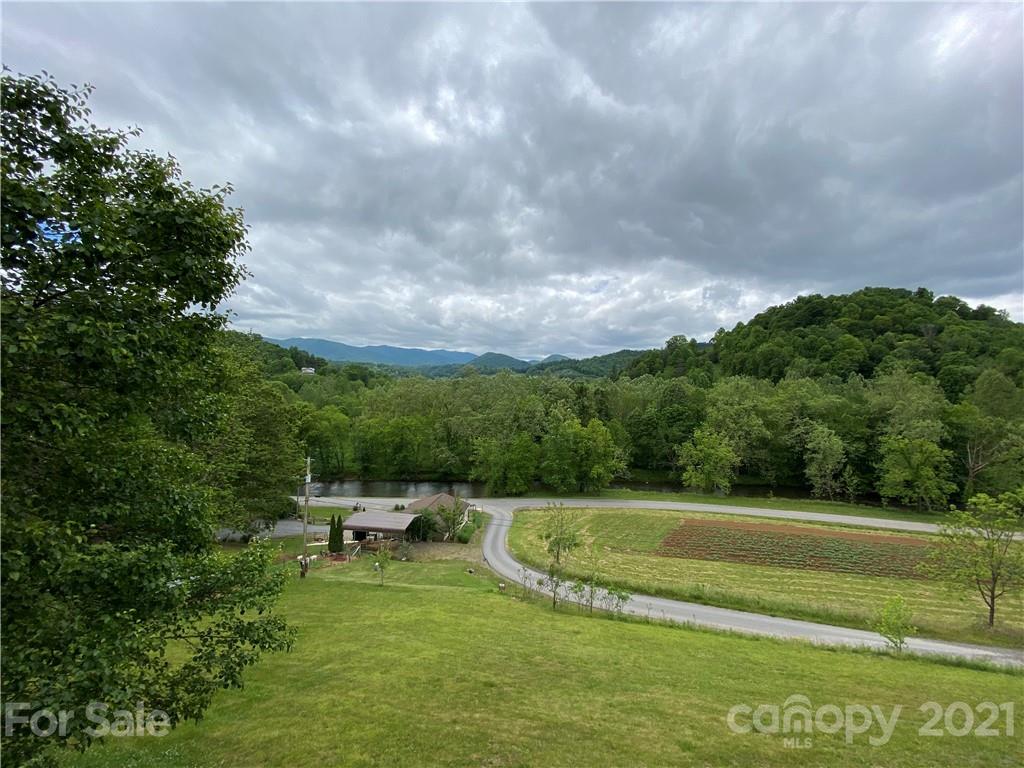 118 Blueberry Drive Burnsville NC 28714