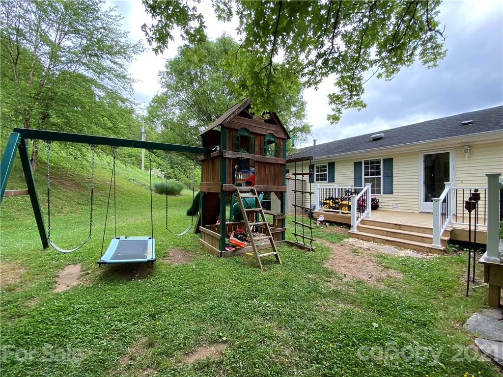 118 Blueberry Drive Burnsville NC 28714