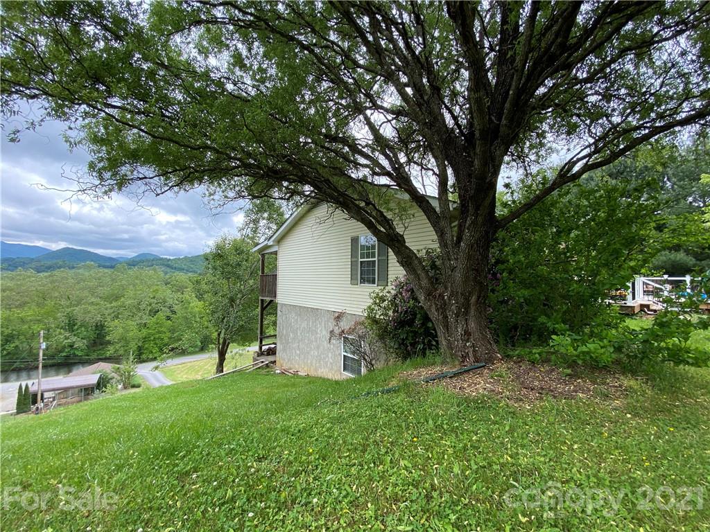 118 Blueberry Drive Burnsville NC 28714