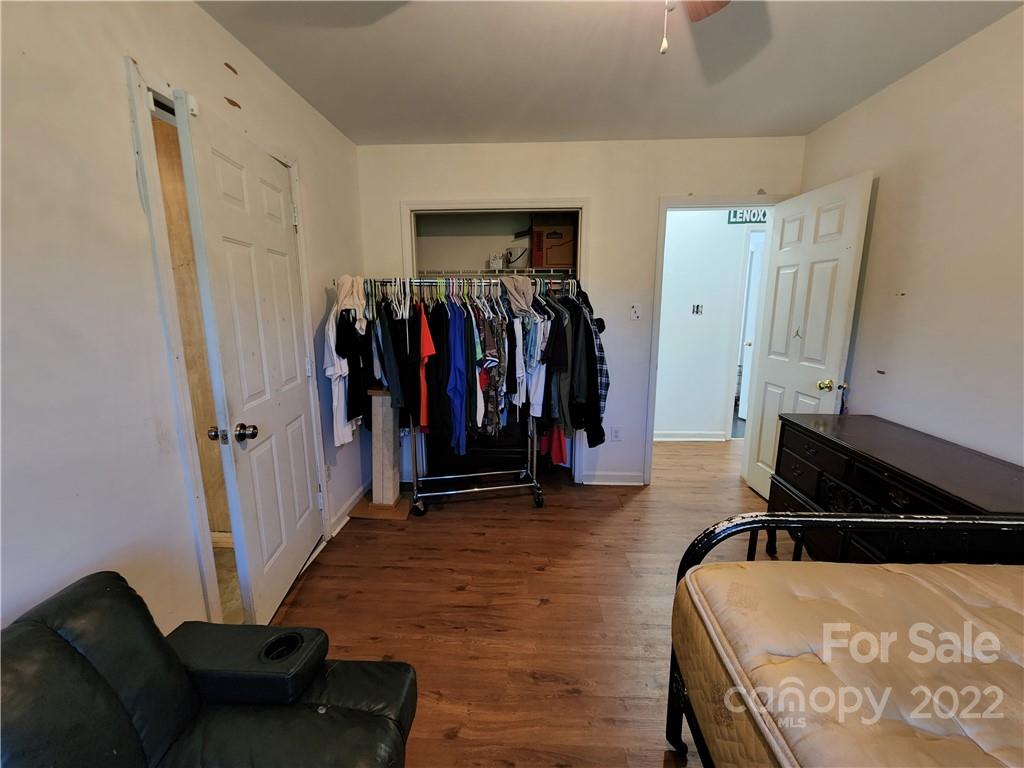 43 Sydney Lane Asheville NC 28806