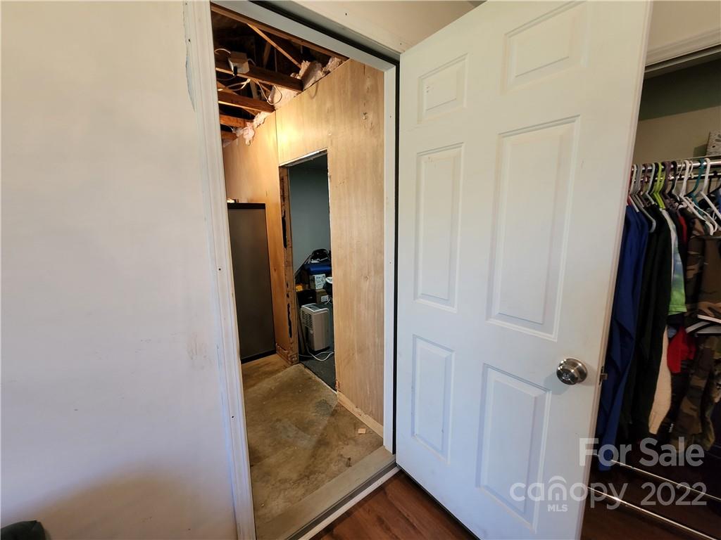 43 Sydney Lane Asheville NC 28806