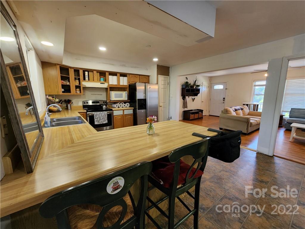 43 Sydney Lane Asheville NC 28806