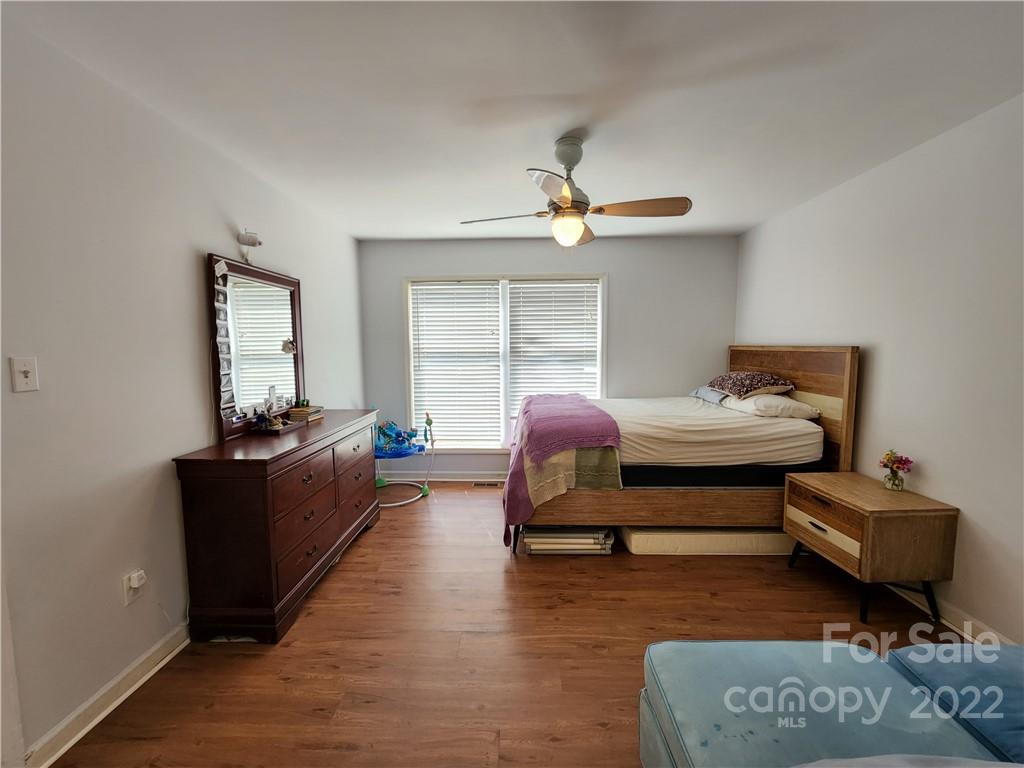 43 Sydney Lane Asheville NC 28806
