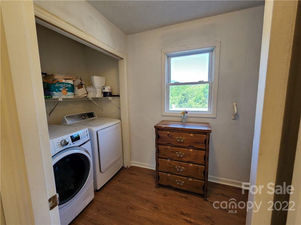 43 Sydney Lane Asheville NC 28806