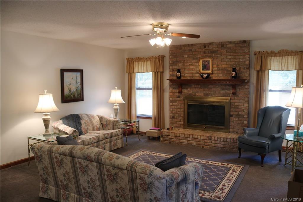 112 Belle Vernon Lane Mills River NC 28759