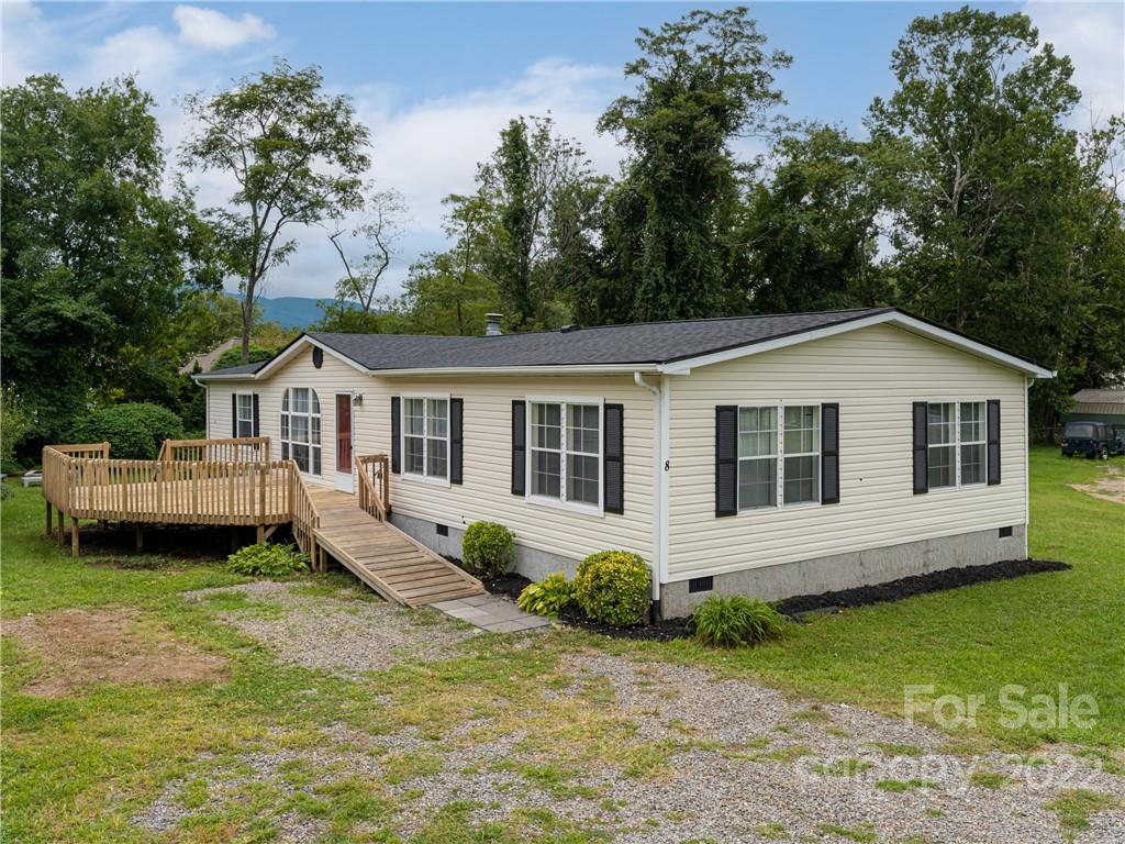 8 Gossamer Lane Swannanoa NC 28778