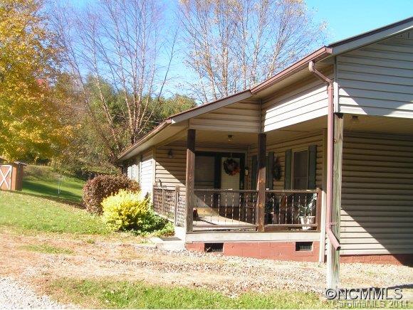 33 Allis Chalmers Drive Burnsville NC 28714