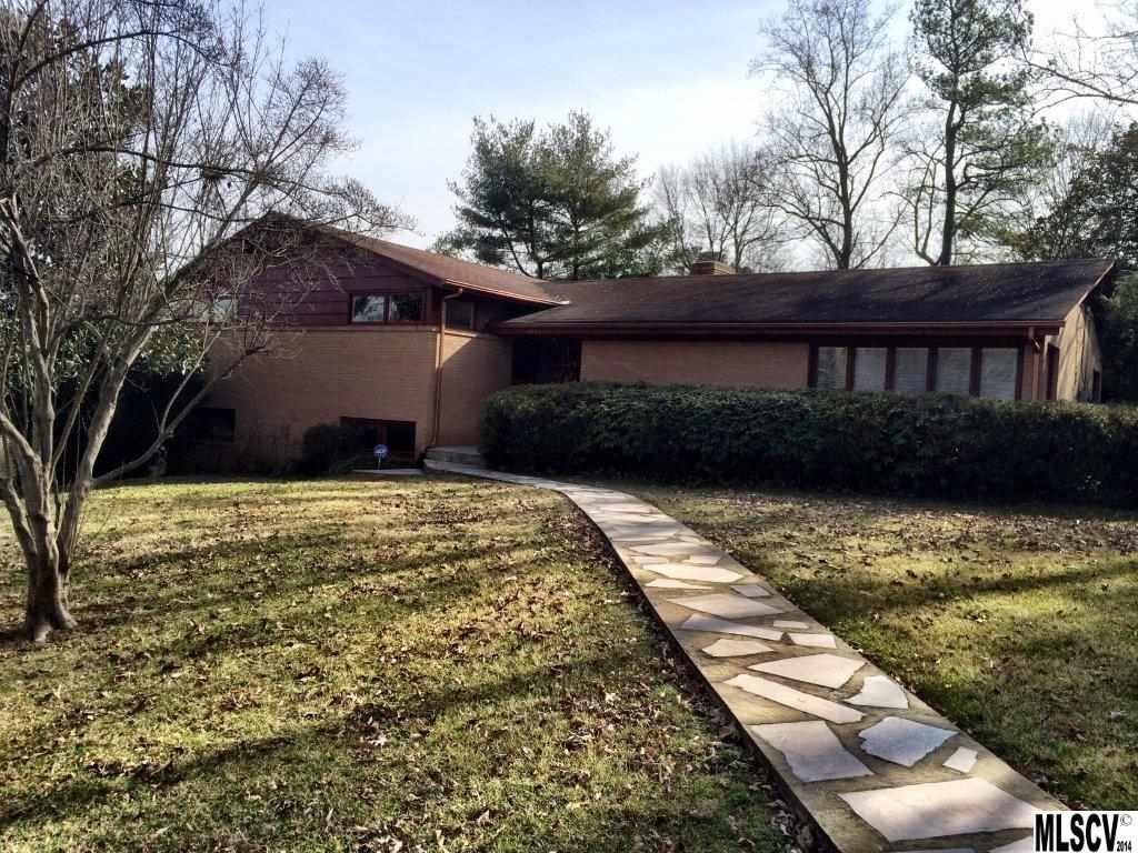 1033 11th Street Circle Drive Nw Hickory NC 28601
