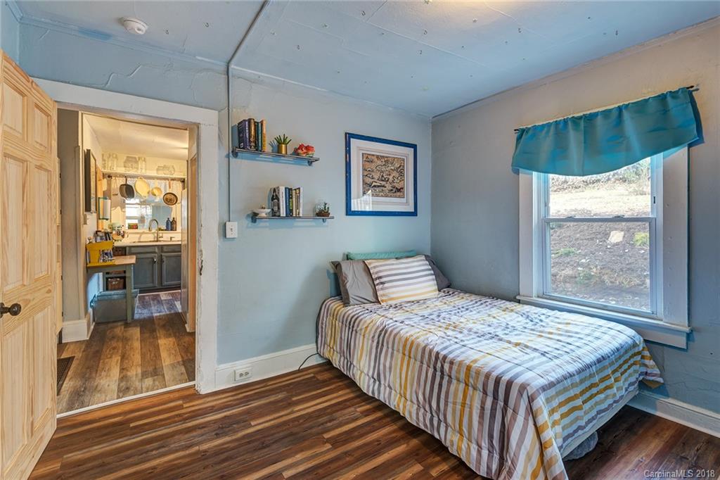 24 Wellington Street Asheville NC 28806