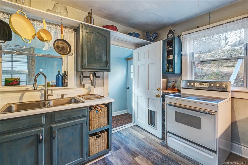 24 Wellington Street Asheville NC 28806