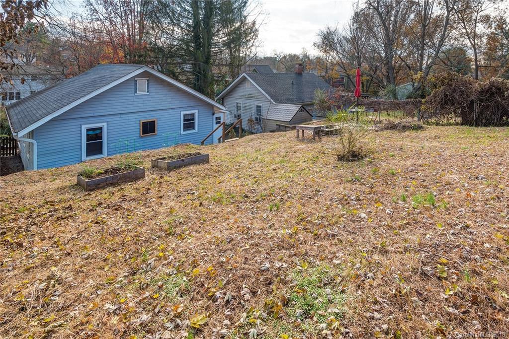 24 Wellington Street Asheville NC 28806