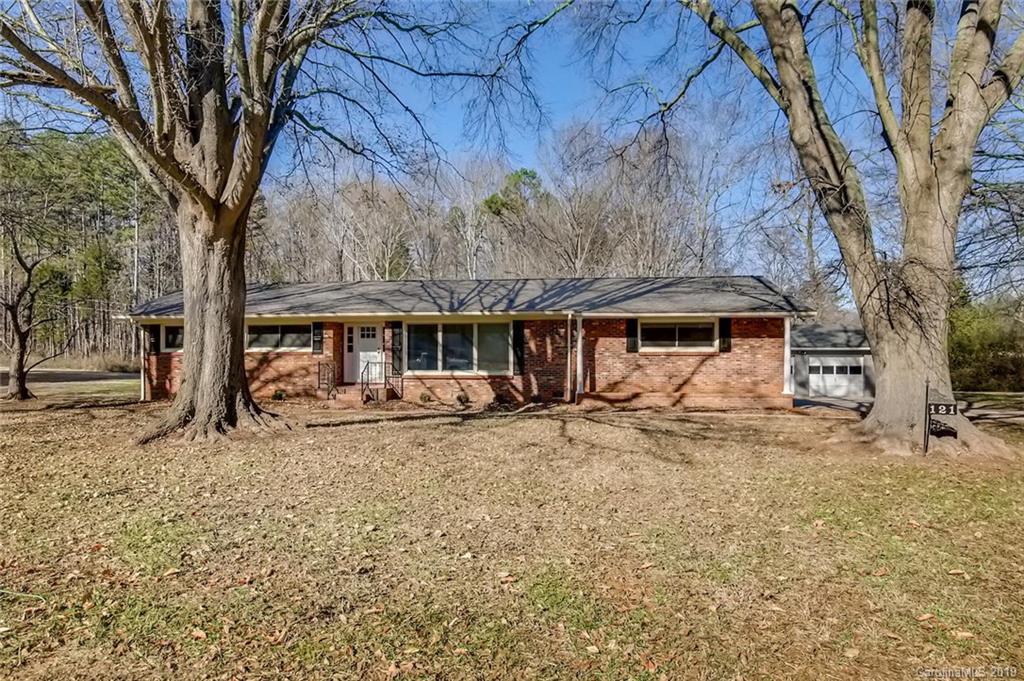 121 Cottonwood Drive Mount Holly NC 28120