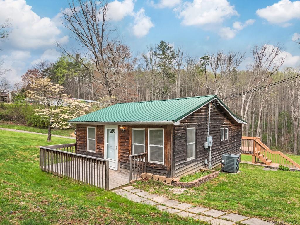 10 Gibson Roberts Drive Fairview NC 28730
