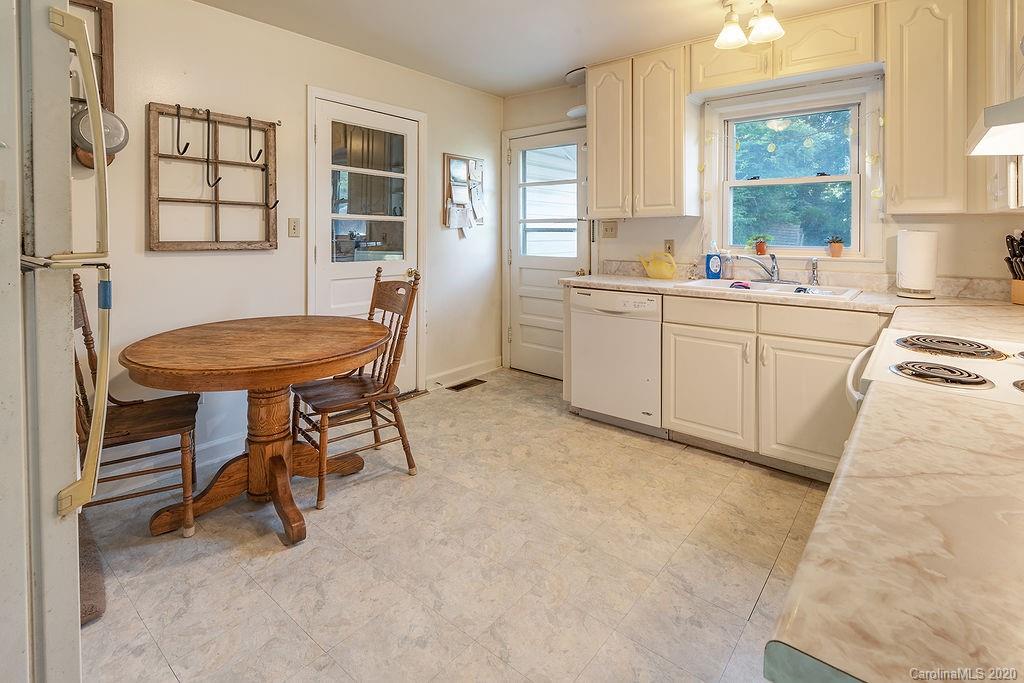 22 Lane Avenue Asheville NC 28806