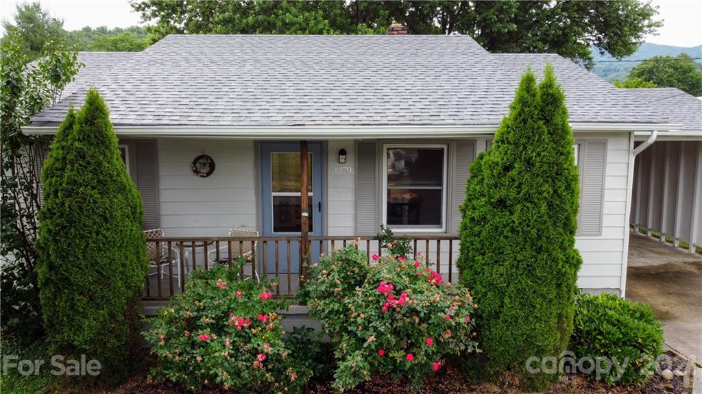 1379 Brown Avenue Waynesville NC 28786