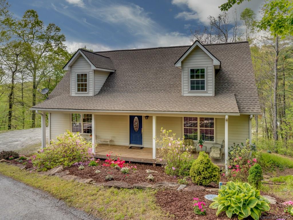 184 Smith Street Saluda NC 28773