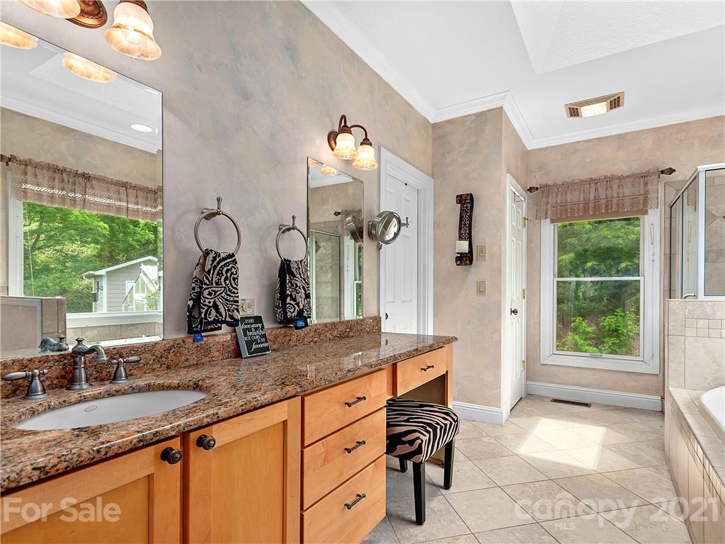 168 Lucky Cove Waynesville NC 28785