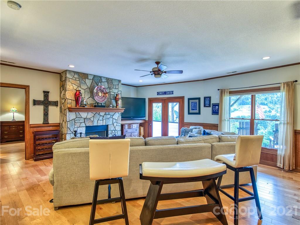 168 Lucky Cove Waynesville NC 28785