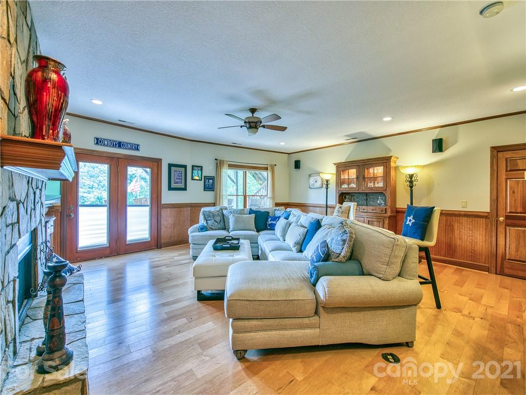 168 Lucky Cove Waynesville NC 28785