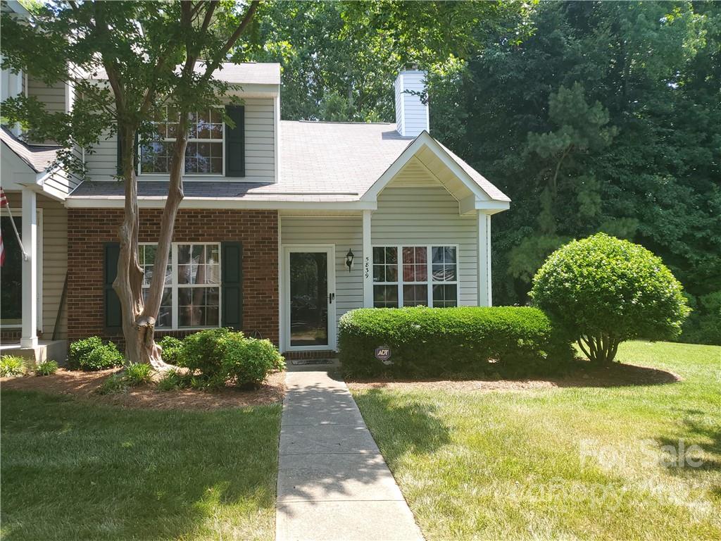 5839 Cougar Lane Charlotte NC 28269