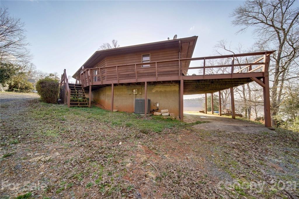 124 Point Oval Court Troy NC 27371