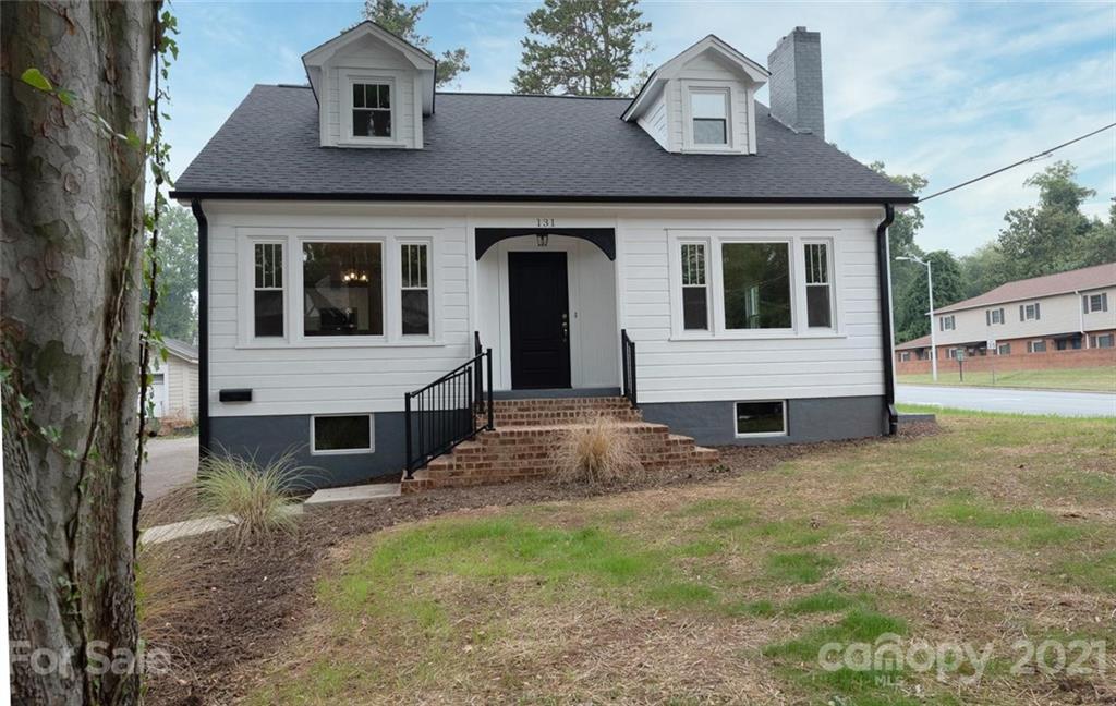 131 8th Avenue NE Hickory NC 28601
