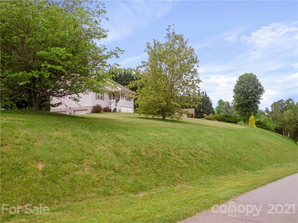 415 Hemlock Springs Trail Weaverville NC 28787