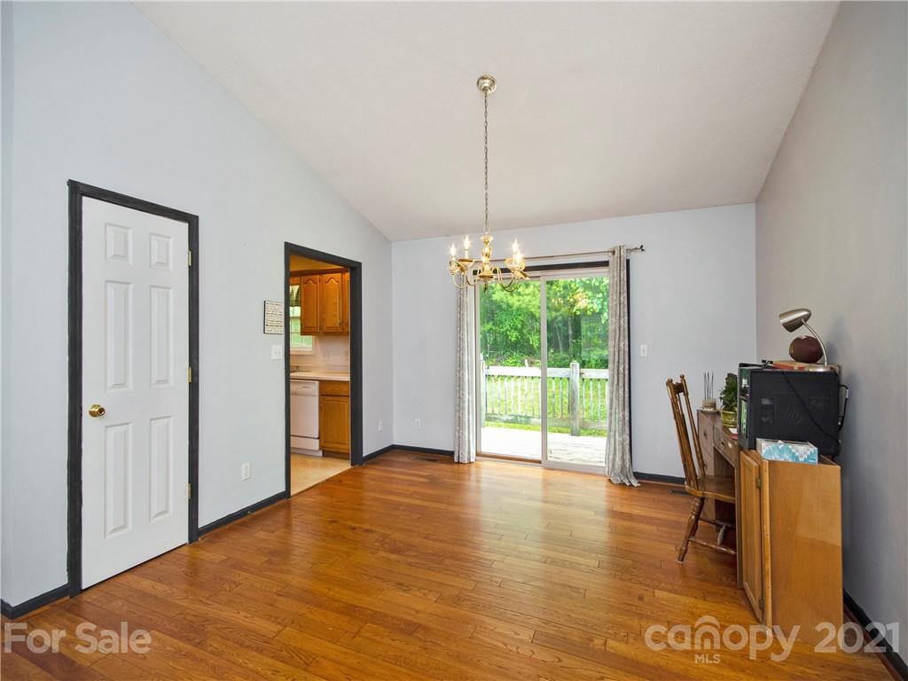 415 Hemlock Springs Trail Weaverville NC 28787
