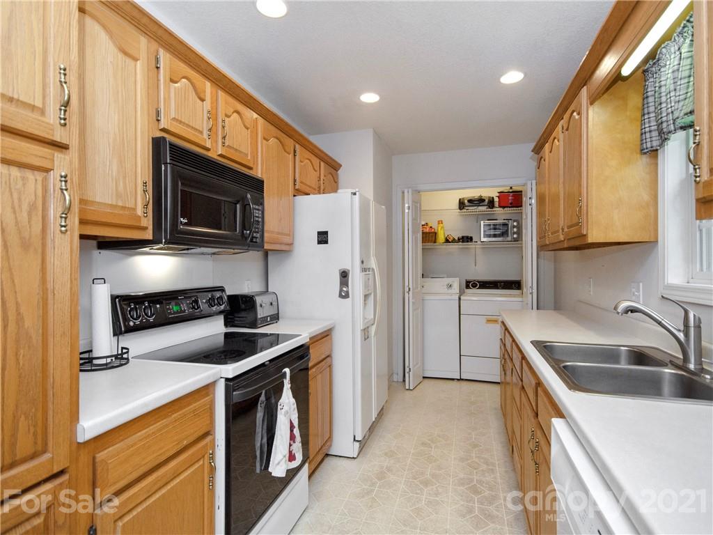 415 Hemlock Springs Trail Weaverville NC 28787