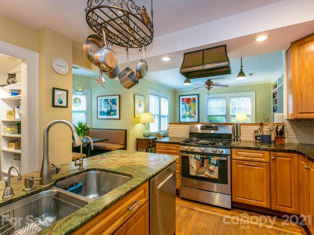 2 Brucemont Circle Asheville NC 28806