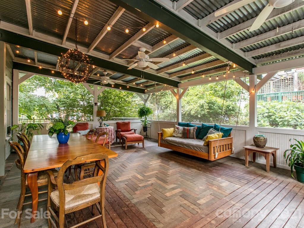 2 Brucemont Circle Asheville NC 28806