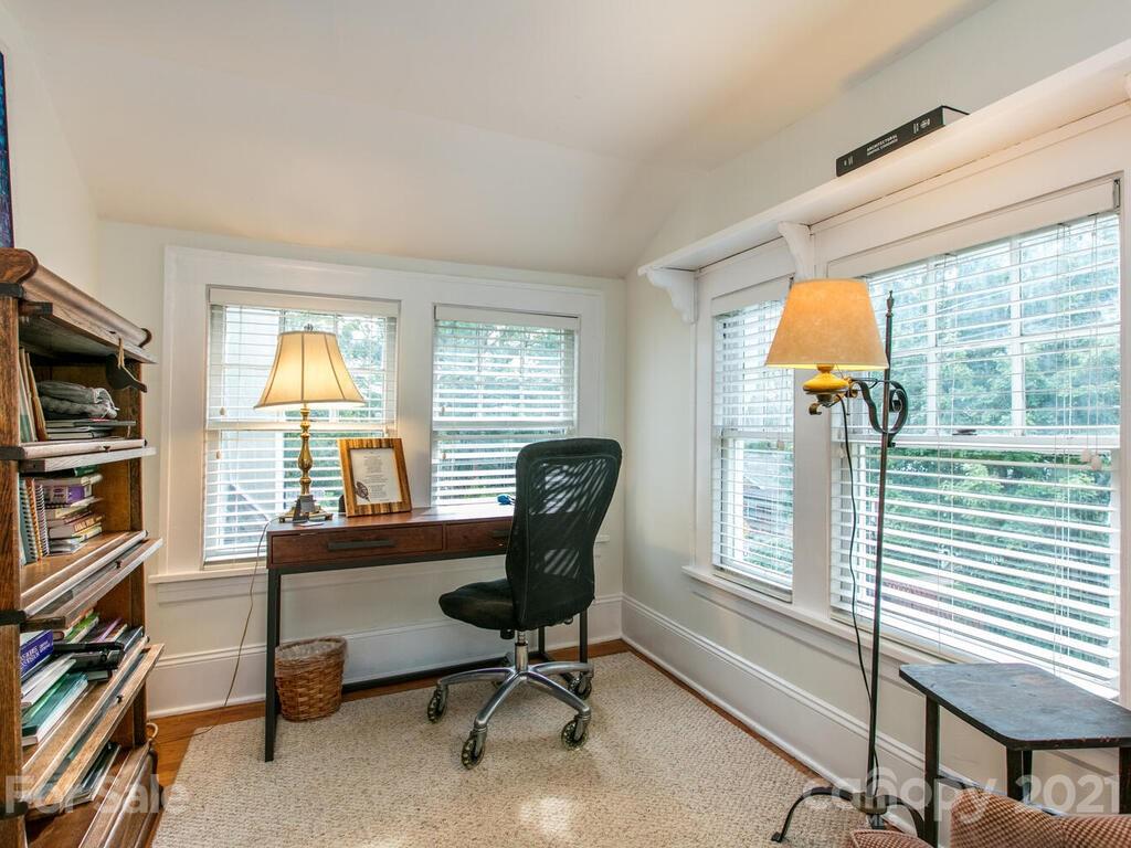 2 Brucemont Circle Asheville NC 28806