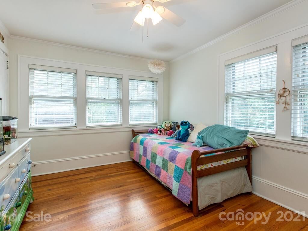 2 Brucemont Circle Asheville NC 28806