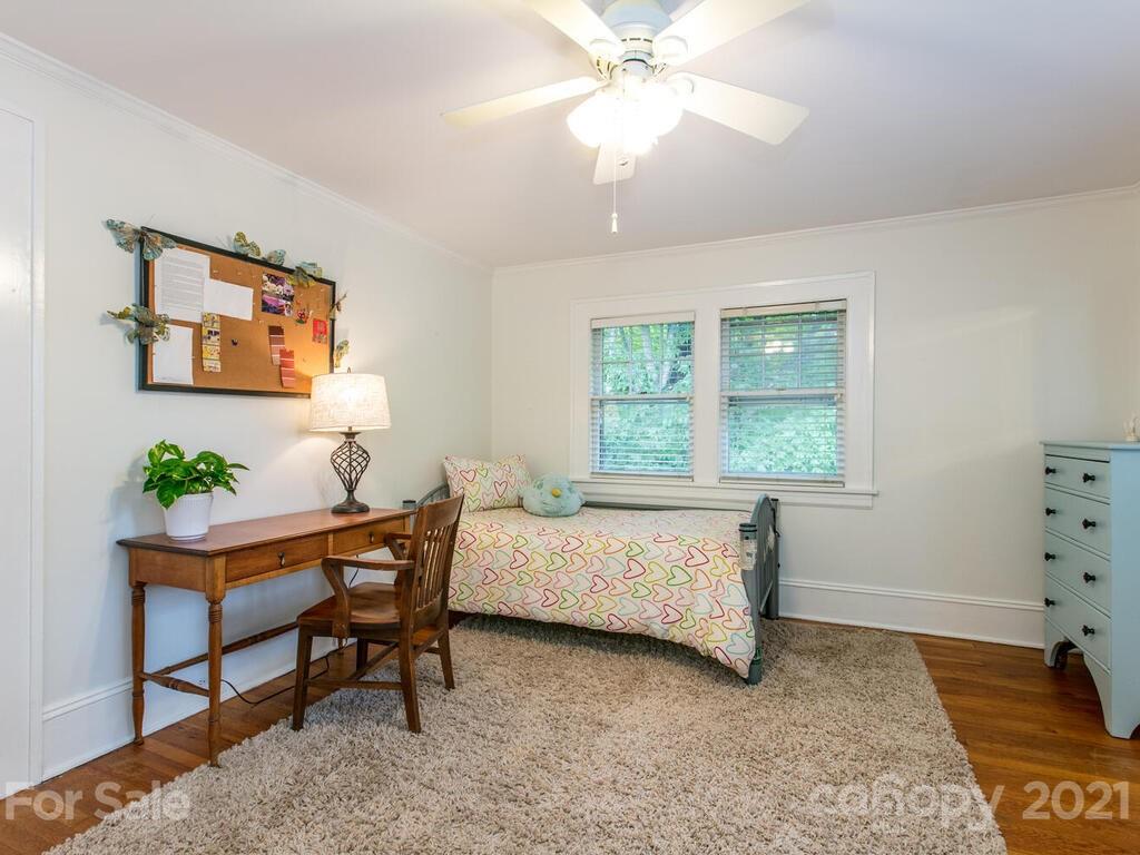 2 Brucemont Circle Asheville NC 28806
