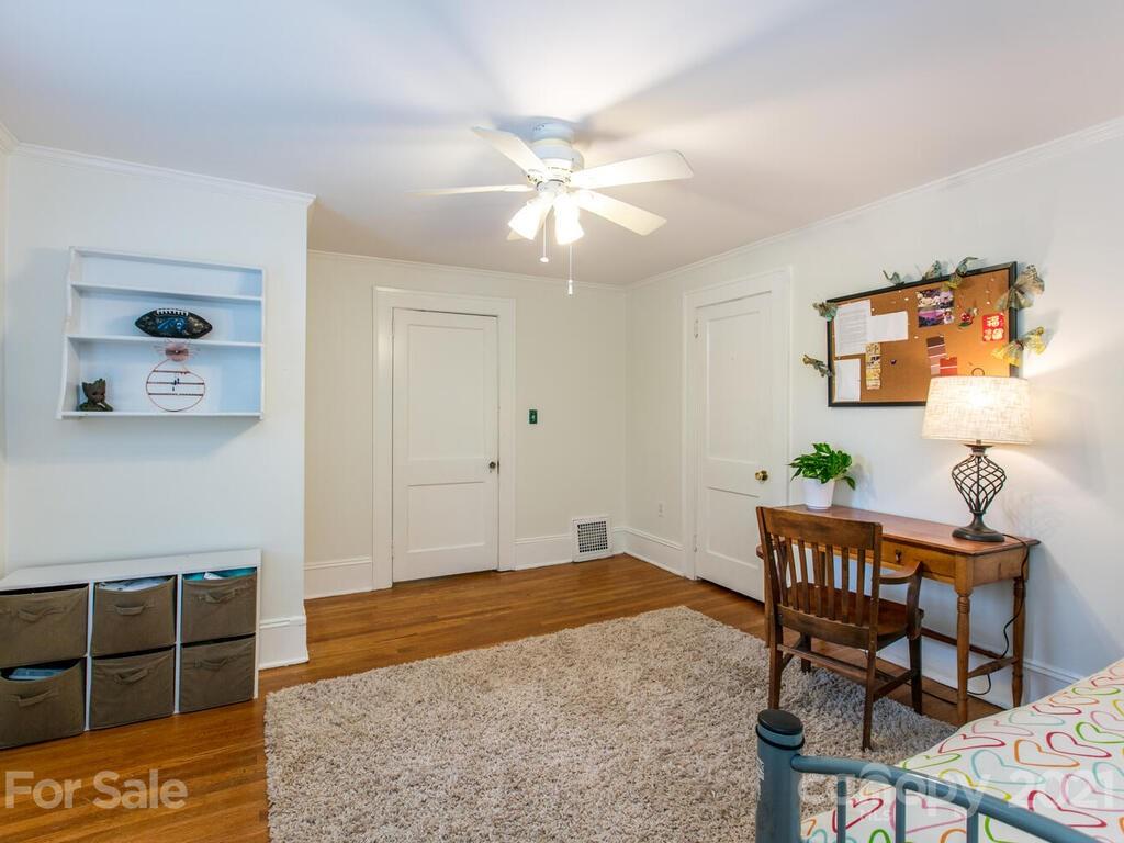 2 Brucemont Circle Asheville NC 28806