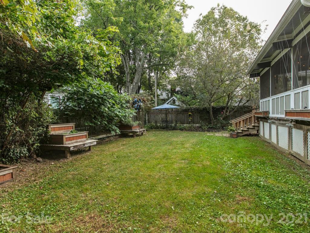 2 Brucemont Circle Asheville NC 28806