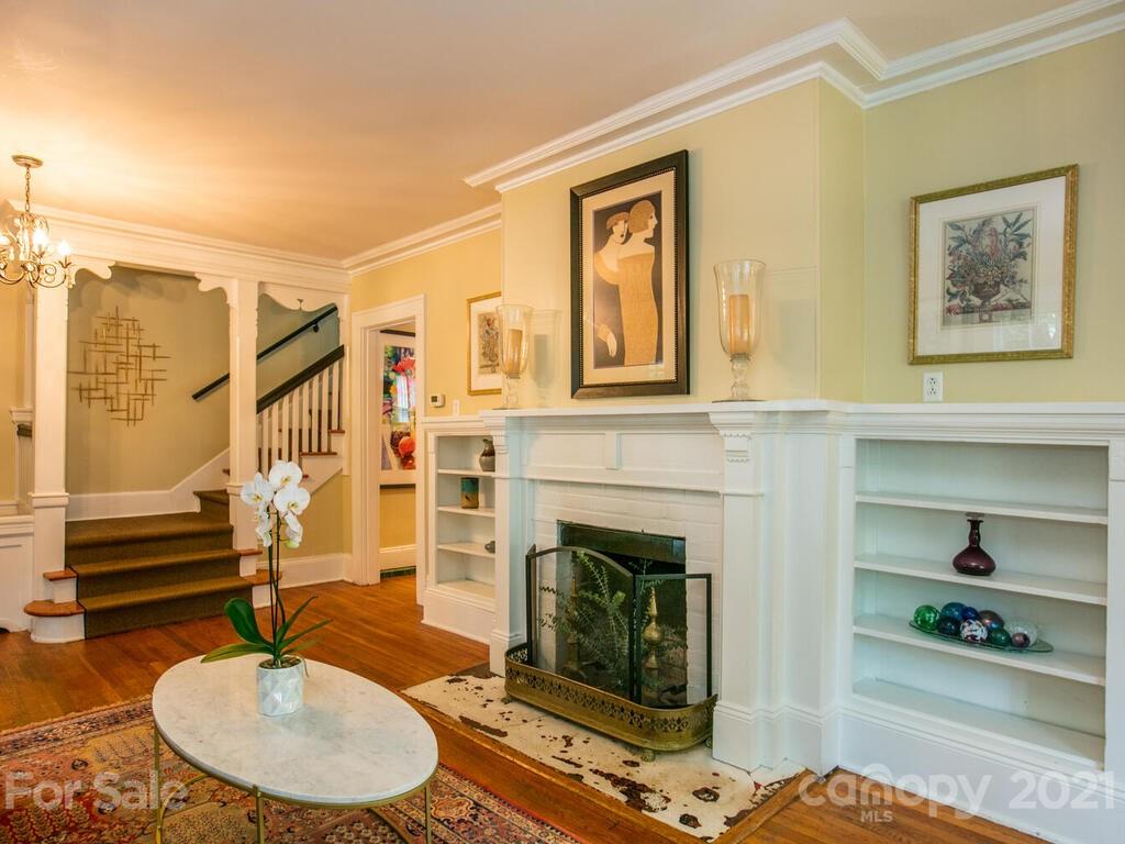 2 Brucemont Circle Asheville NC 28806
