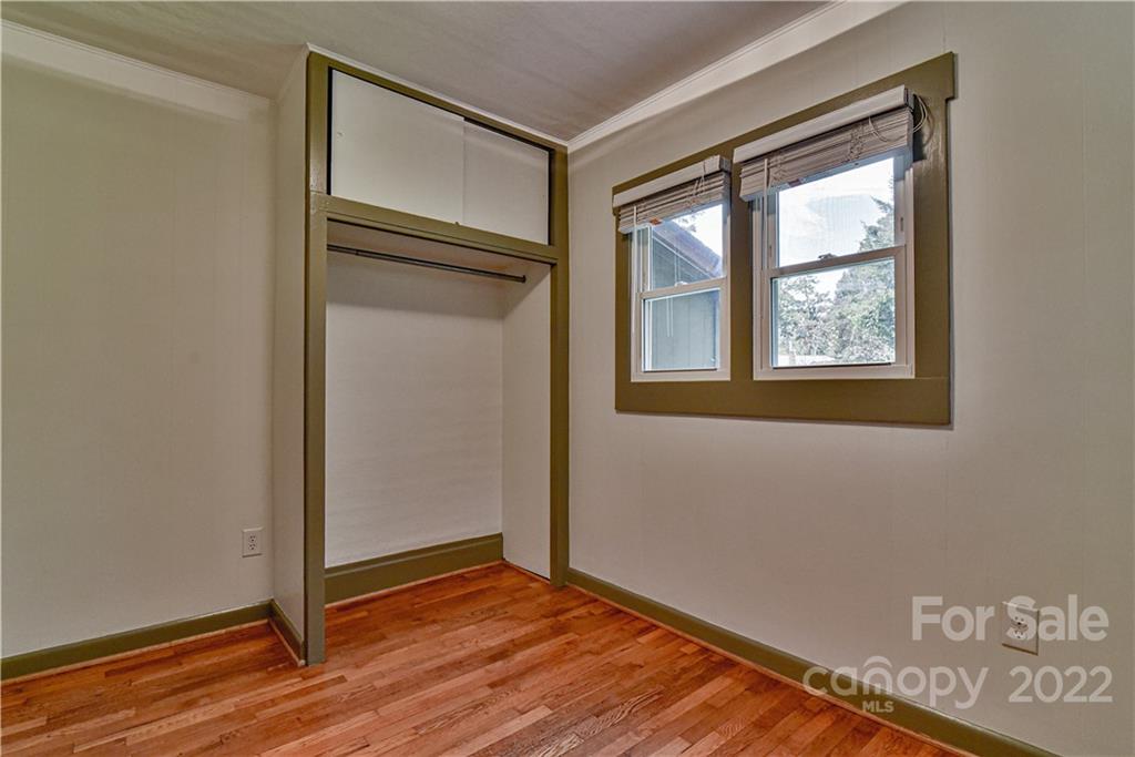 57 Russell Street Asheville NC 28806