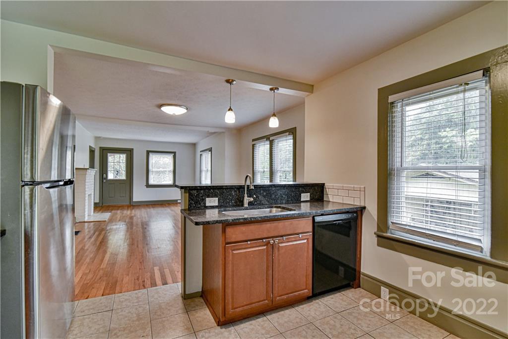 57 Russell Street Asheville NC 28806