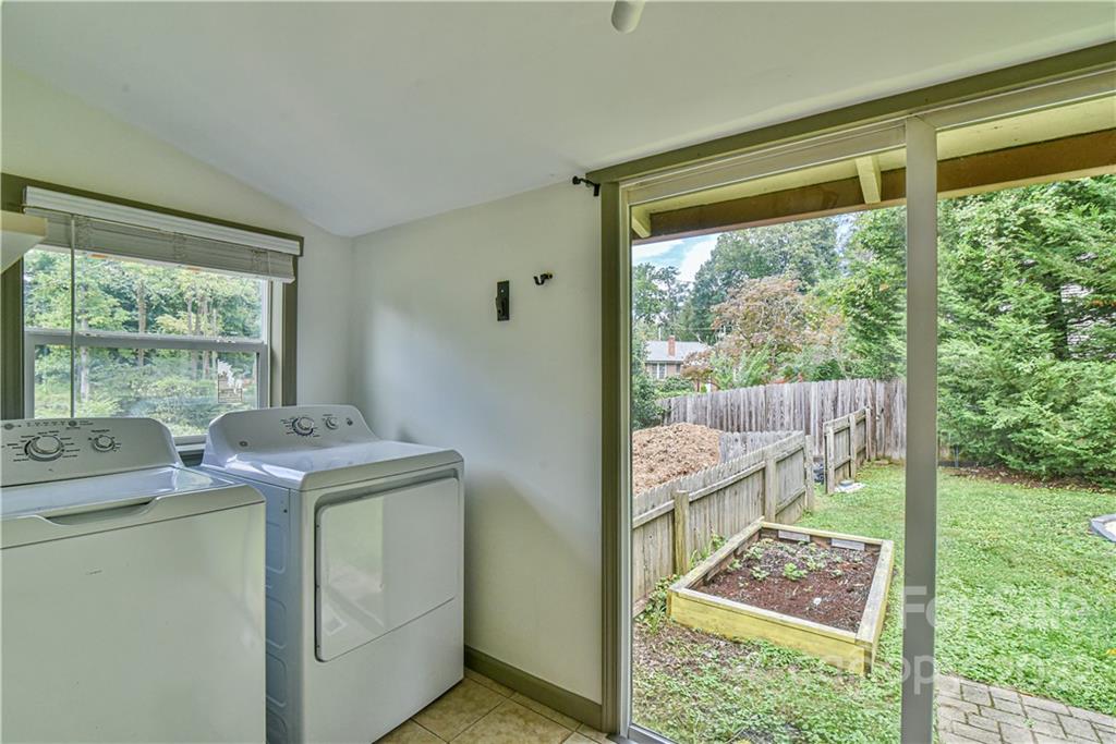57 Russell Street Asheville NC 28806