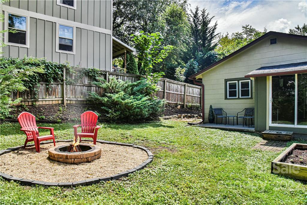 57 Russell Street Asheville NC 28806